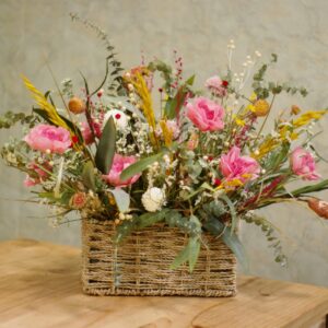 Centro en flor seca y artificial